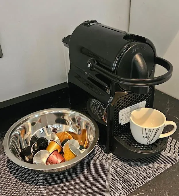 Family Comfort, Duomo 15Min Walk Away, With Parking In Front Milan Apartment